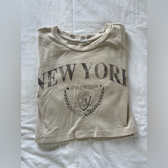 🤎Garage crop top🤎 - Picture 4 of 6